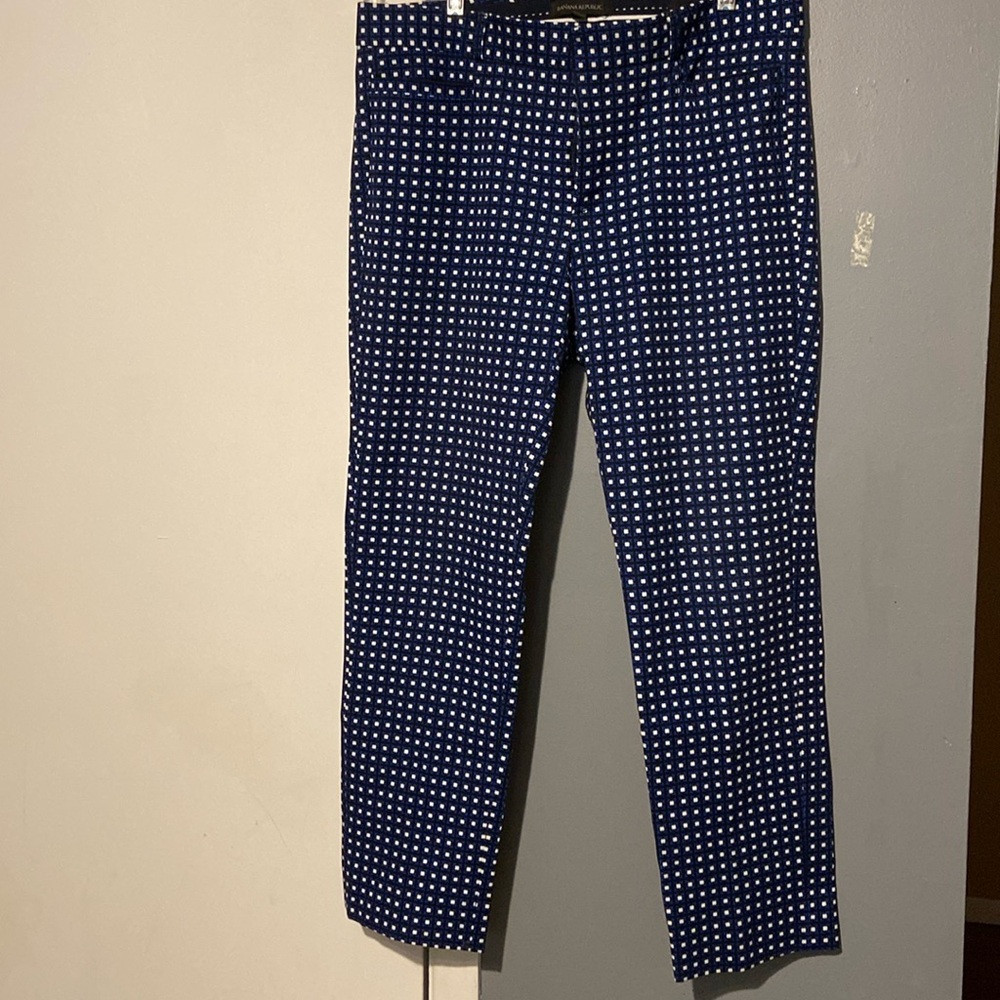 🩷 Banana Republic Sloan Blue / white Print Dress pants Size 10